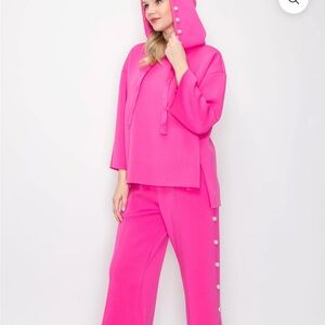 Farrah French Scuba Pearl set